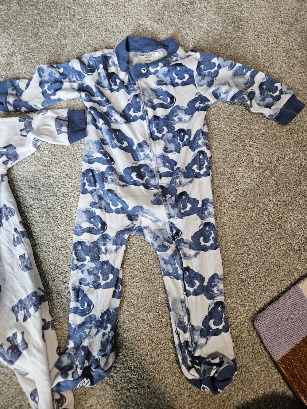 Burts Bees Baby Bundle Of 2 Footed Pajamas Size 6-9 Months - Picture 3 of 11